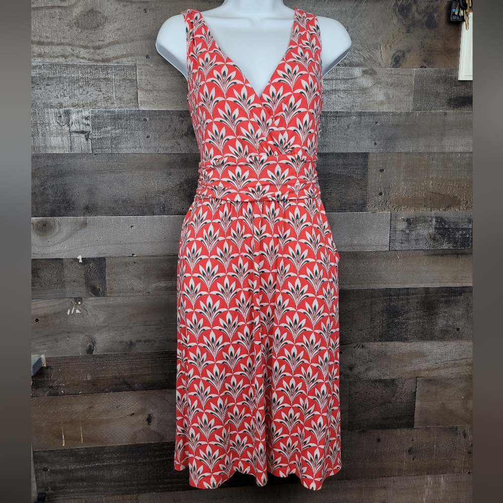 Boden Red and White Patterned Midi Dress - Picture 2 of 10